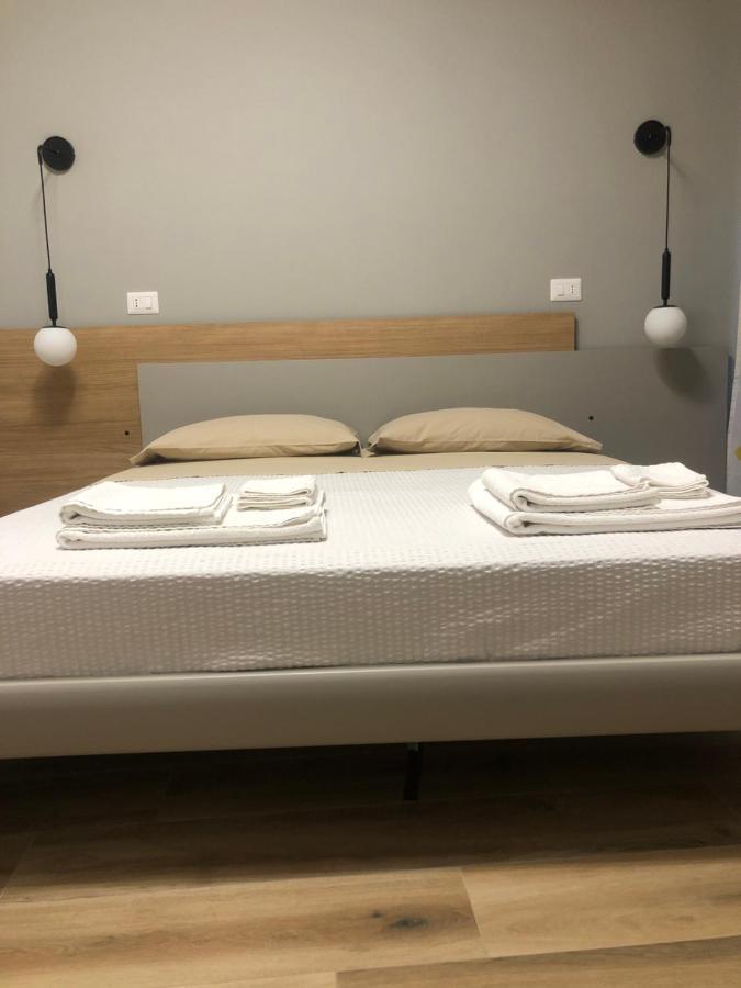 A Due Passi Dalla Scalinata Rooms Caltagirone Eksteriør billede